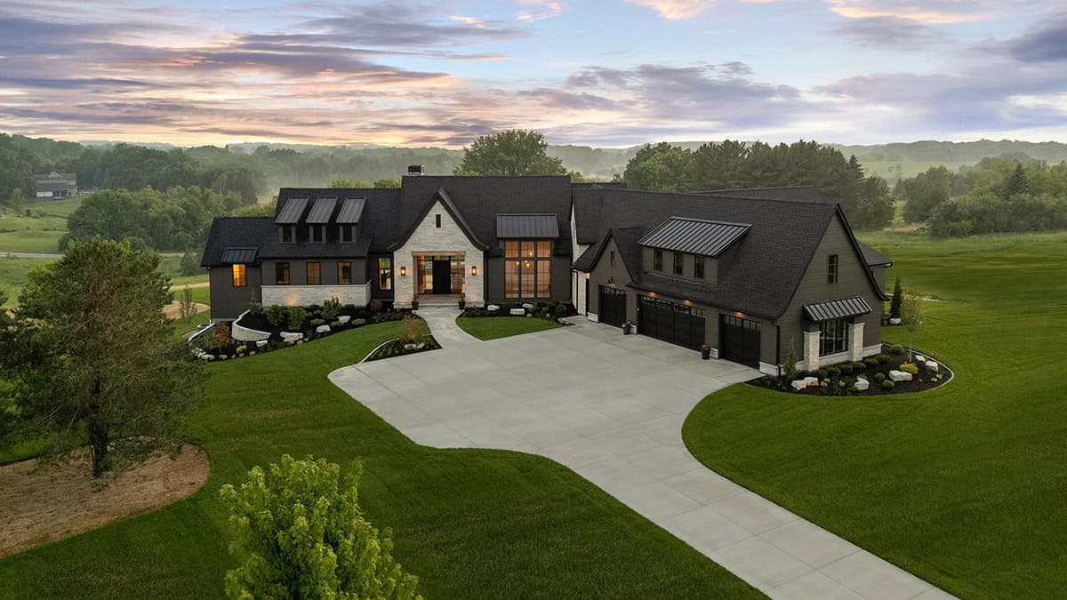 rambler style house exterior