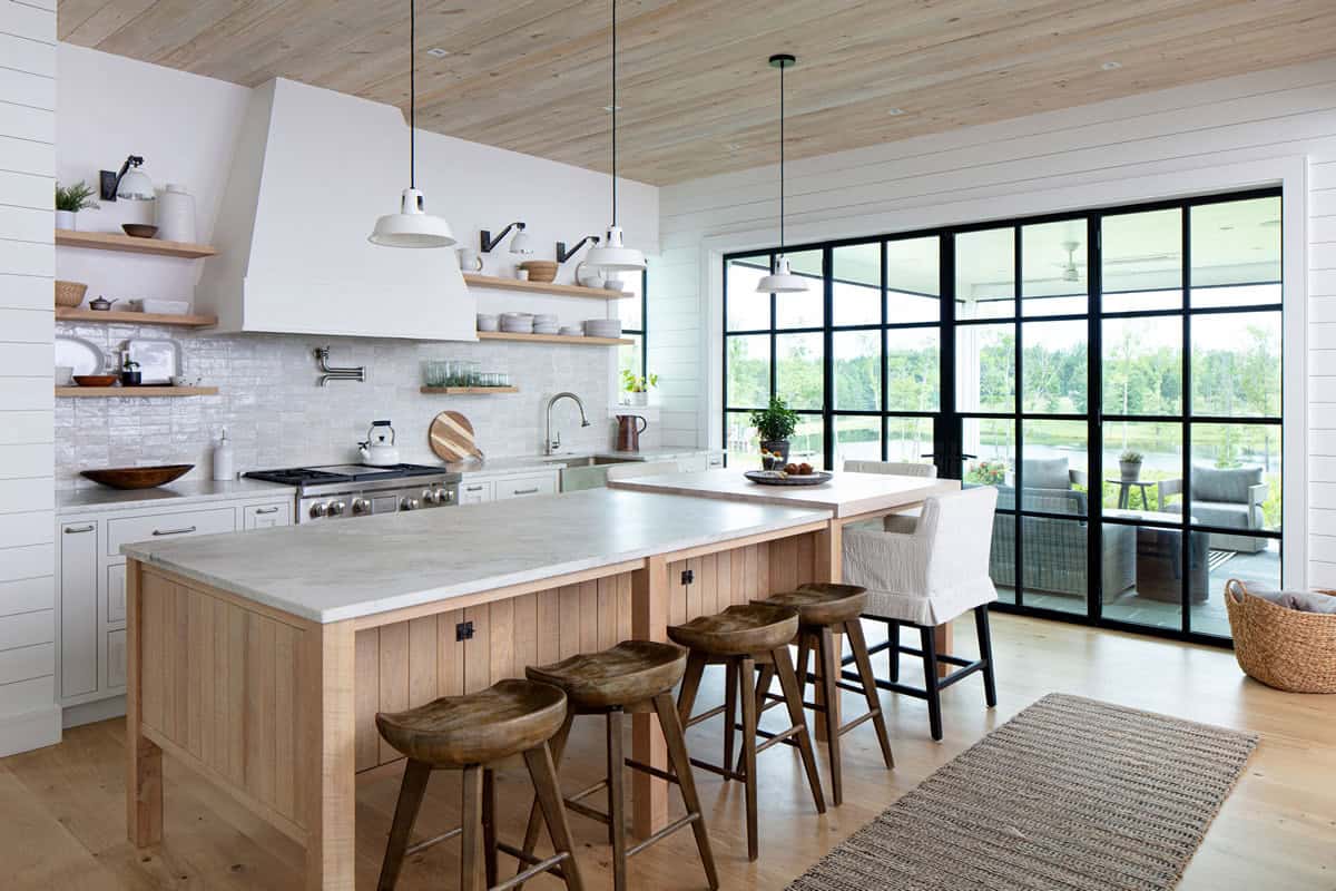 modern farmhouse kitchen