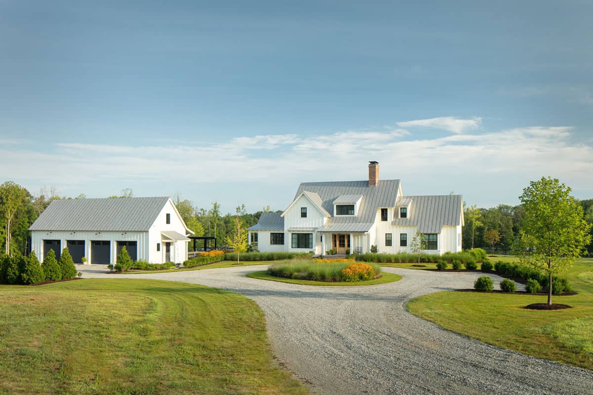 modern farmhouse exterior