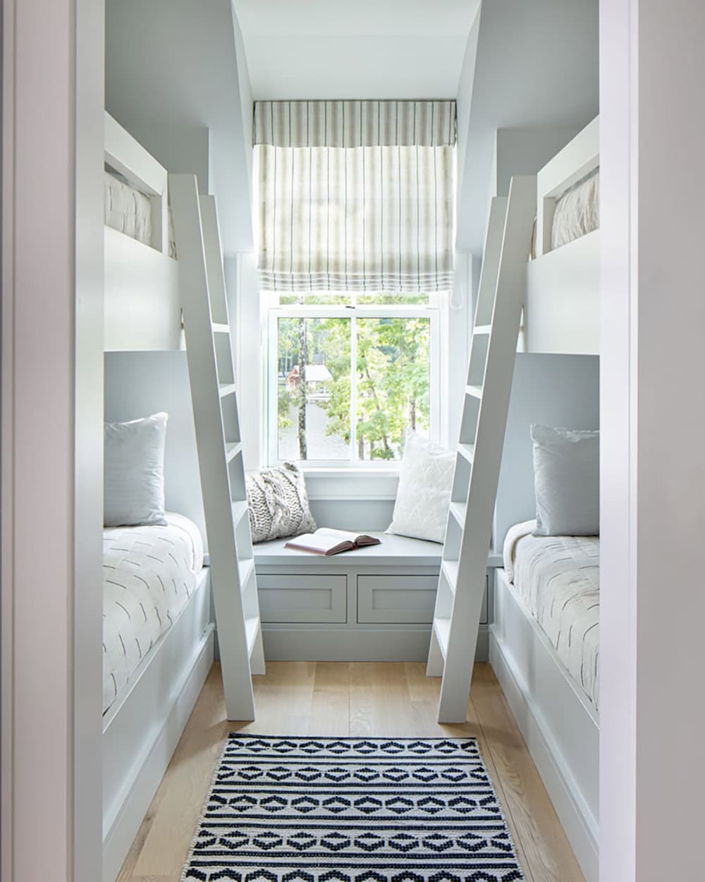 modern farmhouse bunk bedroom