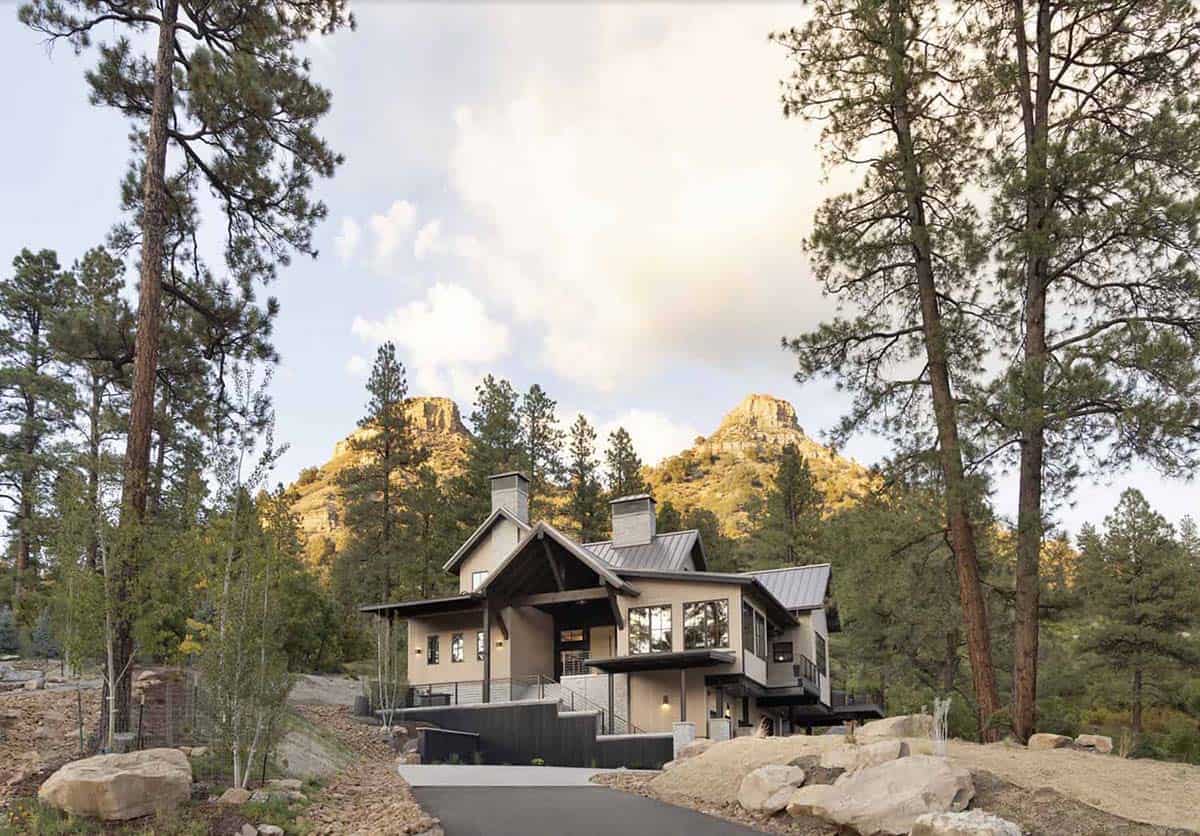 modern mountain home exterior