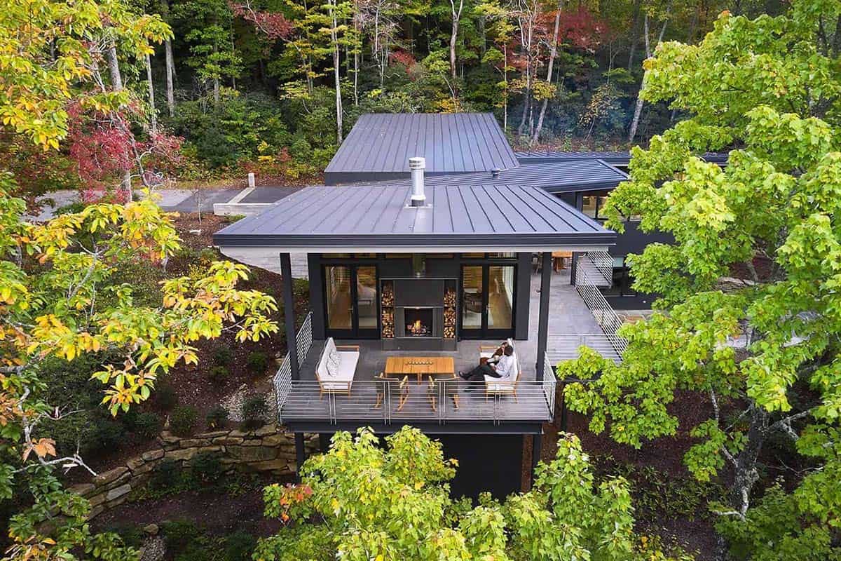 modern treehouse-like home exterior