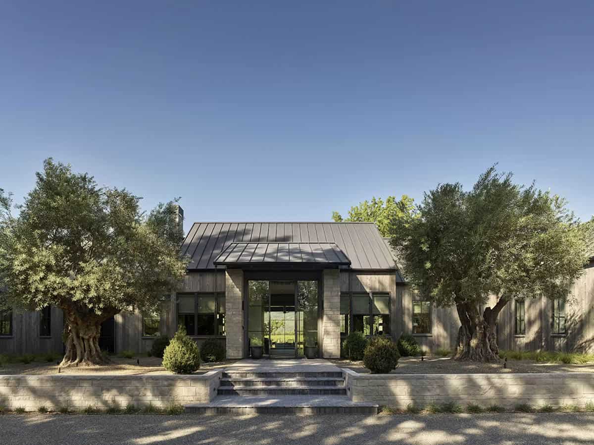 modern farmhouse exterior