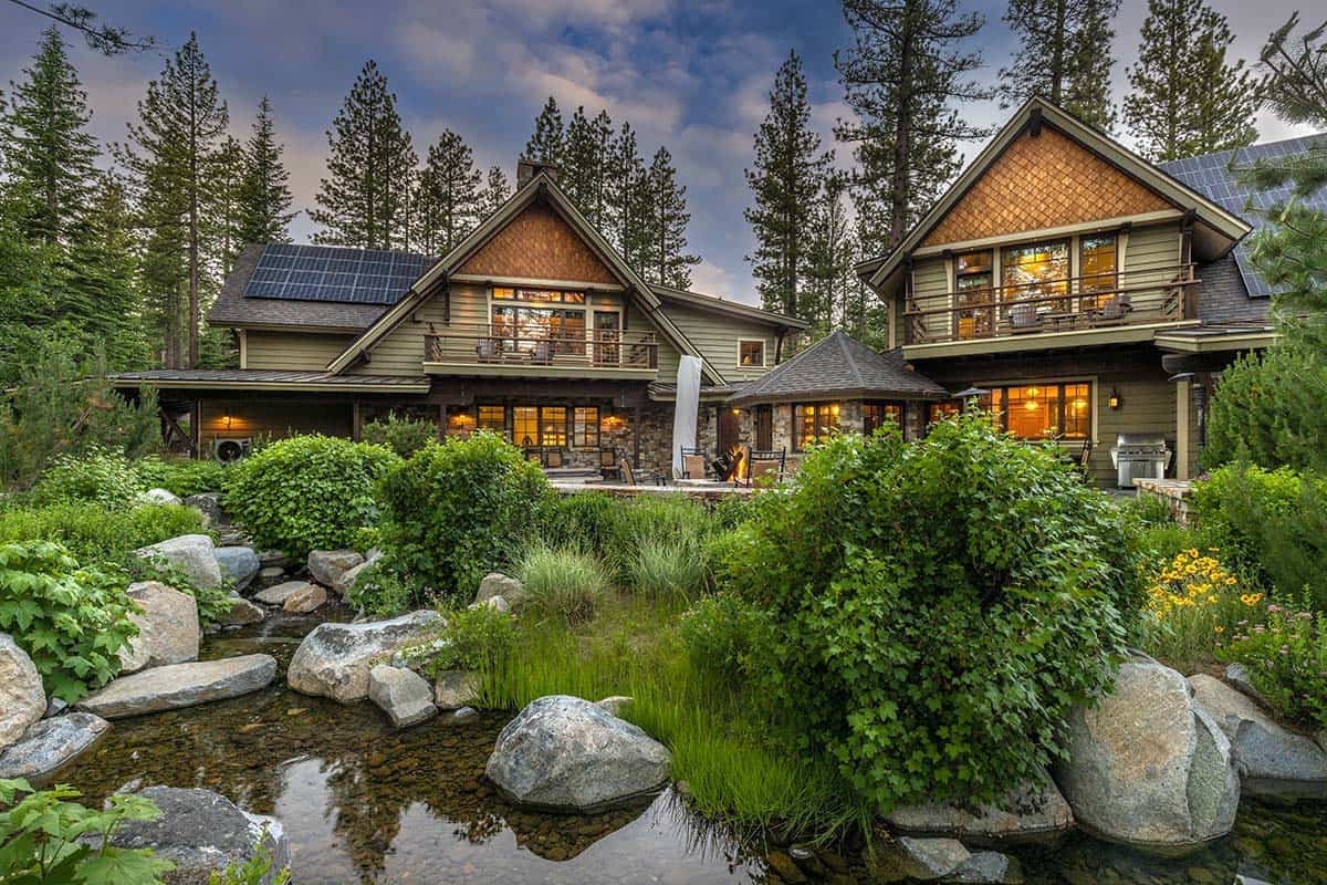 contemporary mountain home exterior