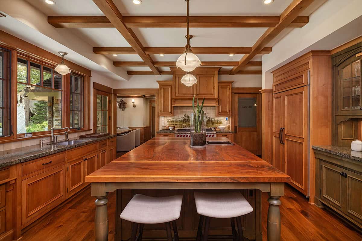 contemporary mountain style kitchen