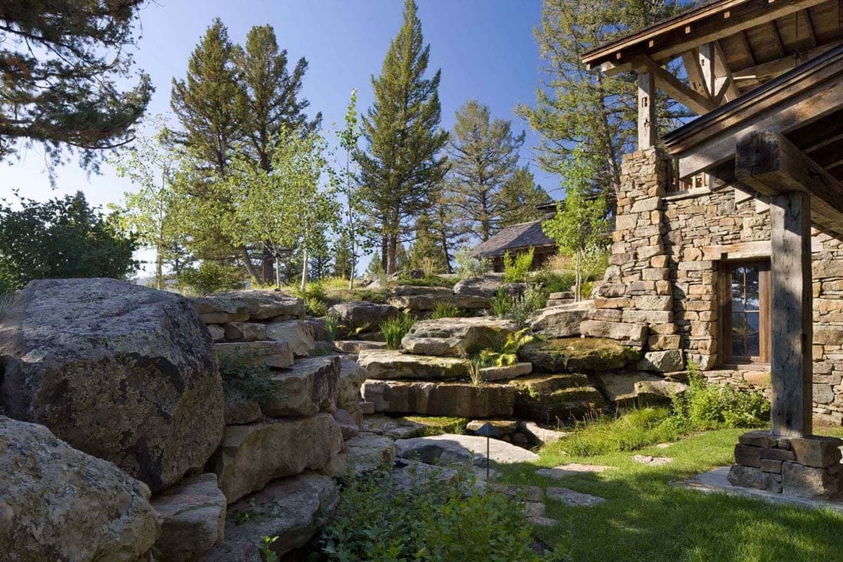mountain home exterior landscaping