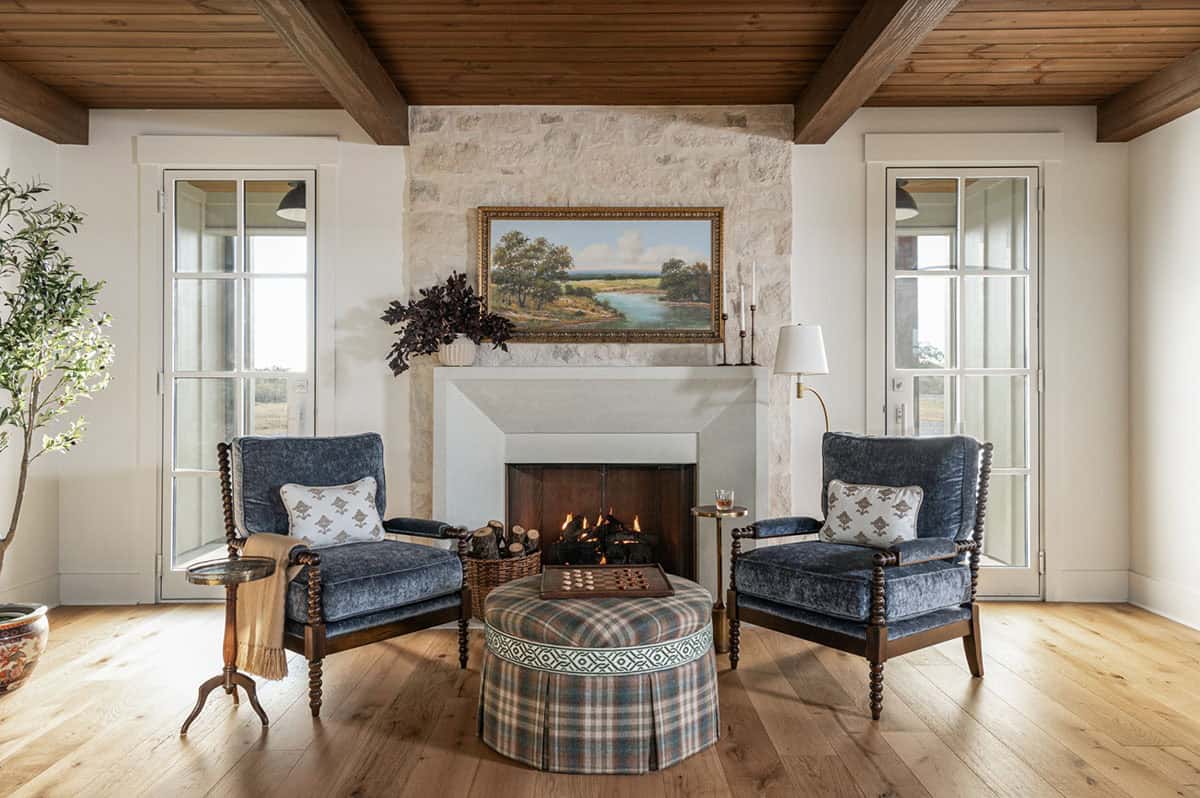 Farmhouse Living Room With a Fireplace