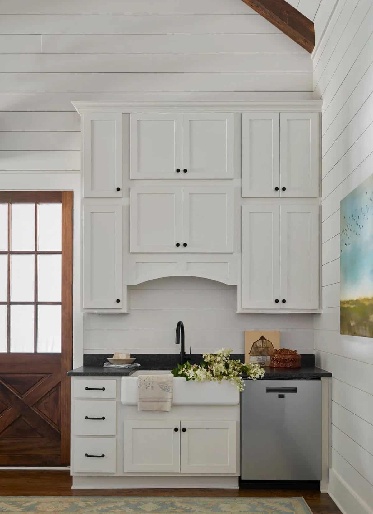 rustic modern wet bar