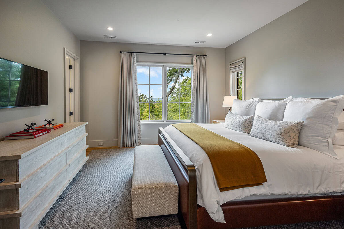 rustic modern bedroom