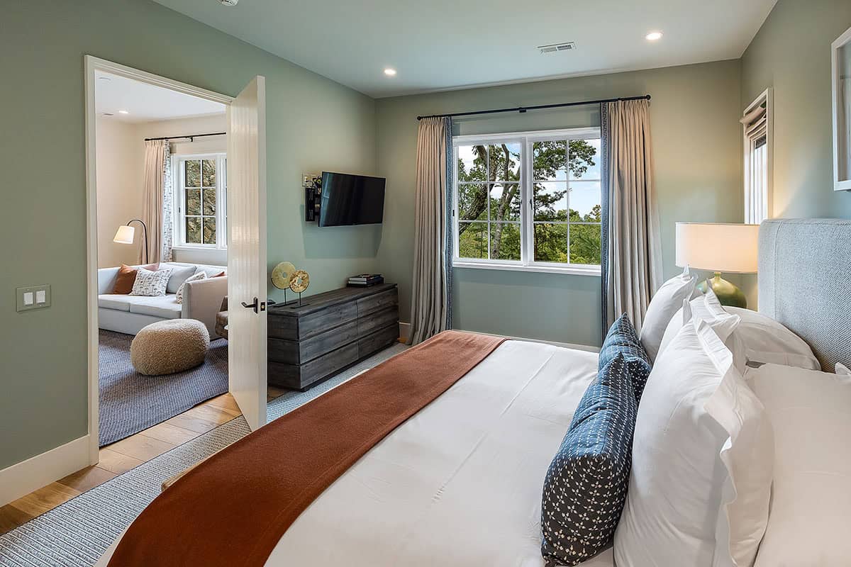 rustic modern bedroom