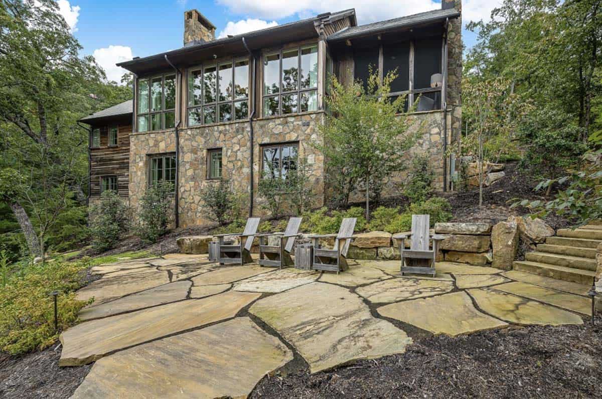 rustic modern home exterior backyard view