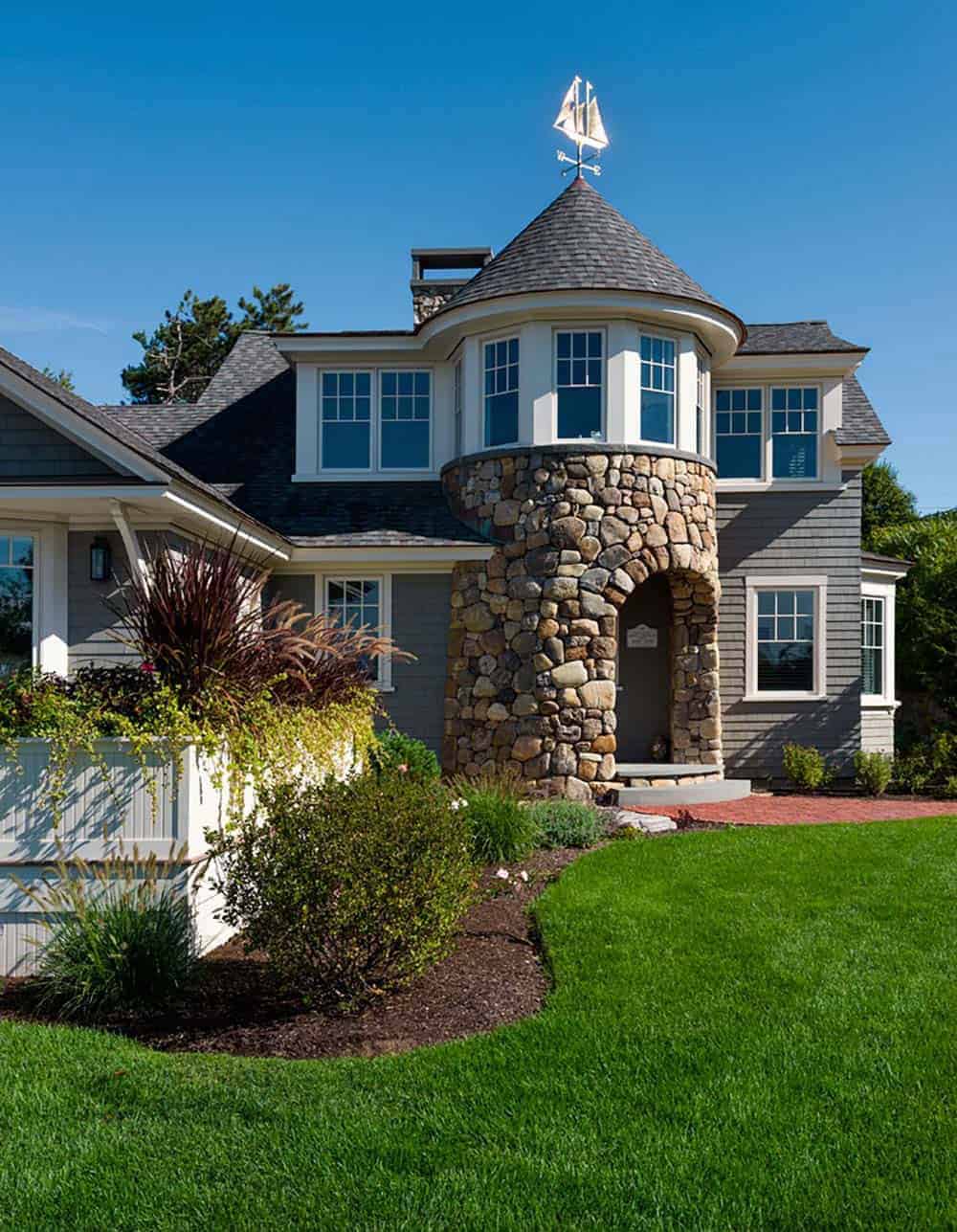 seaside cottage retreat exterior