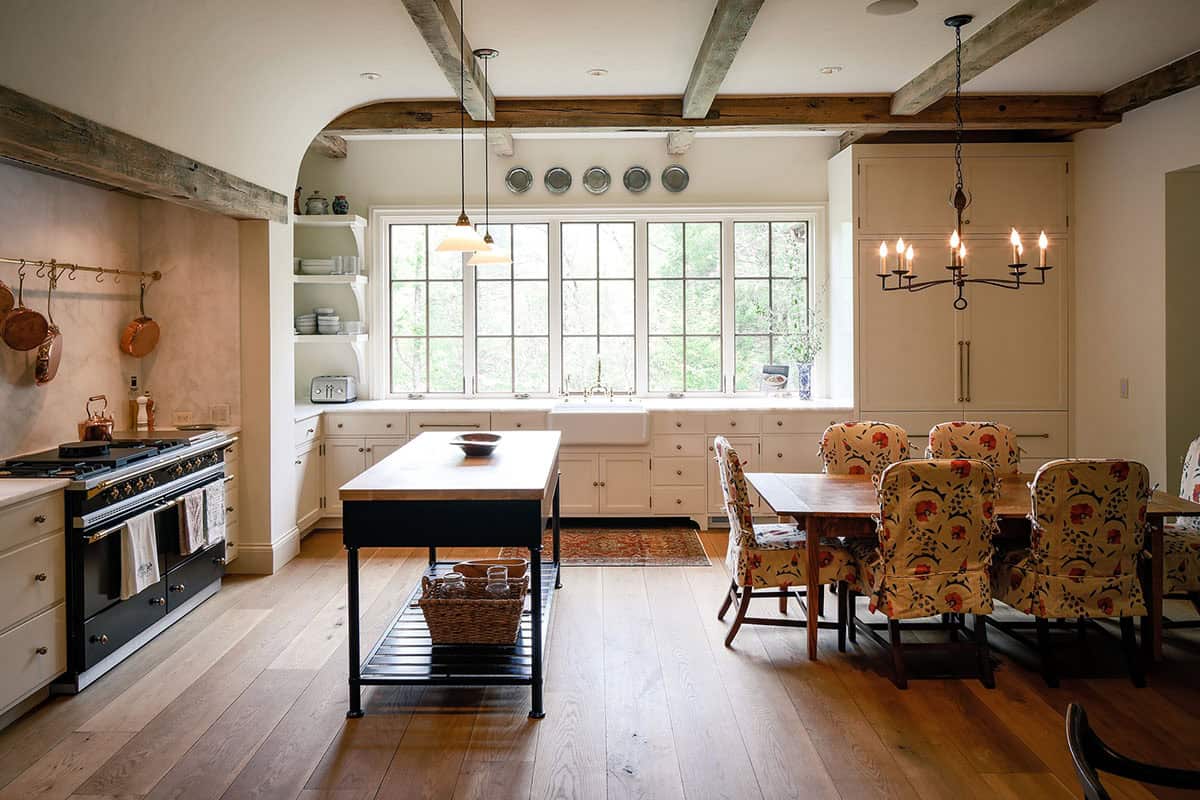 farmhouse style kitchen