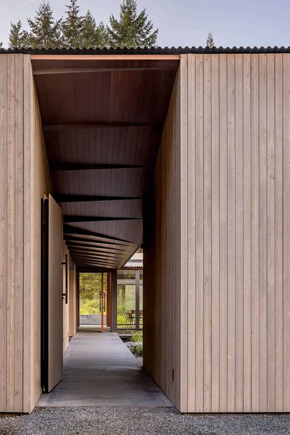 modern home exterior breezeway