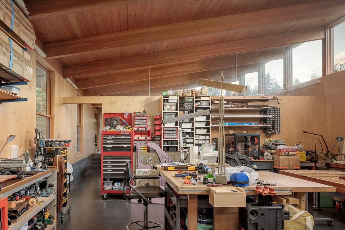 modern home workshop