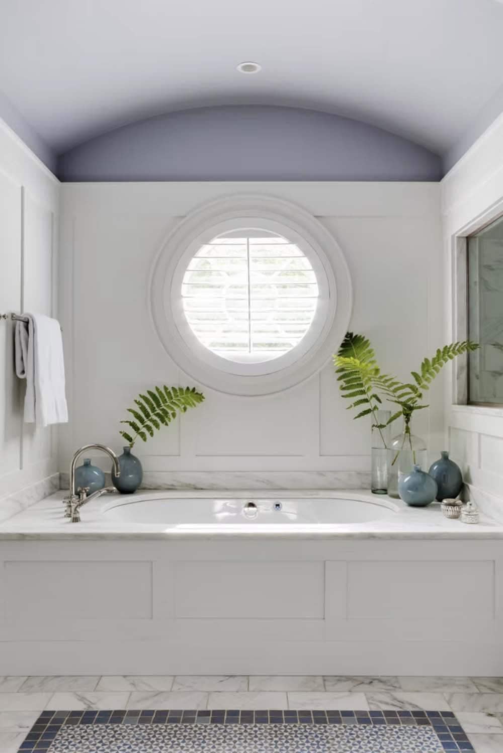 coastal style bathroom