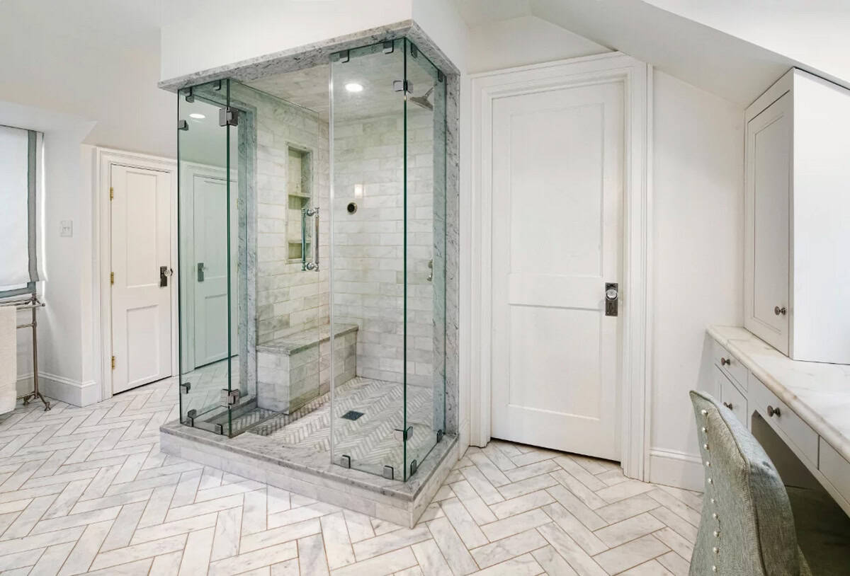 transitional style bathroom with a shower