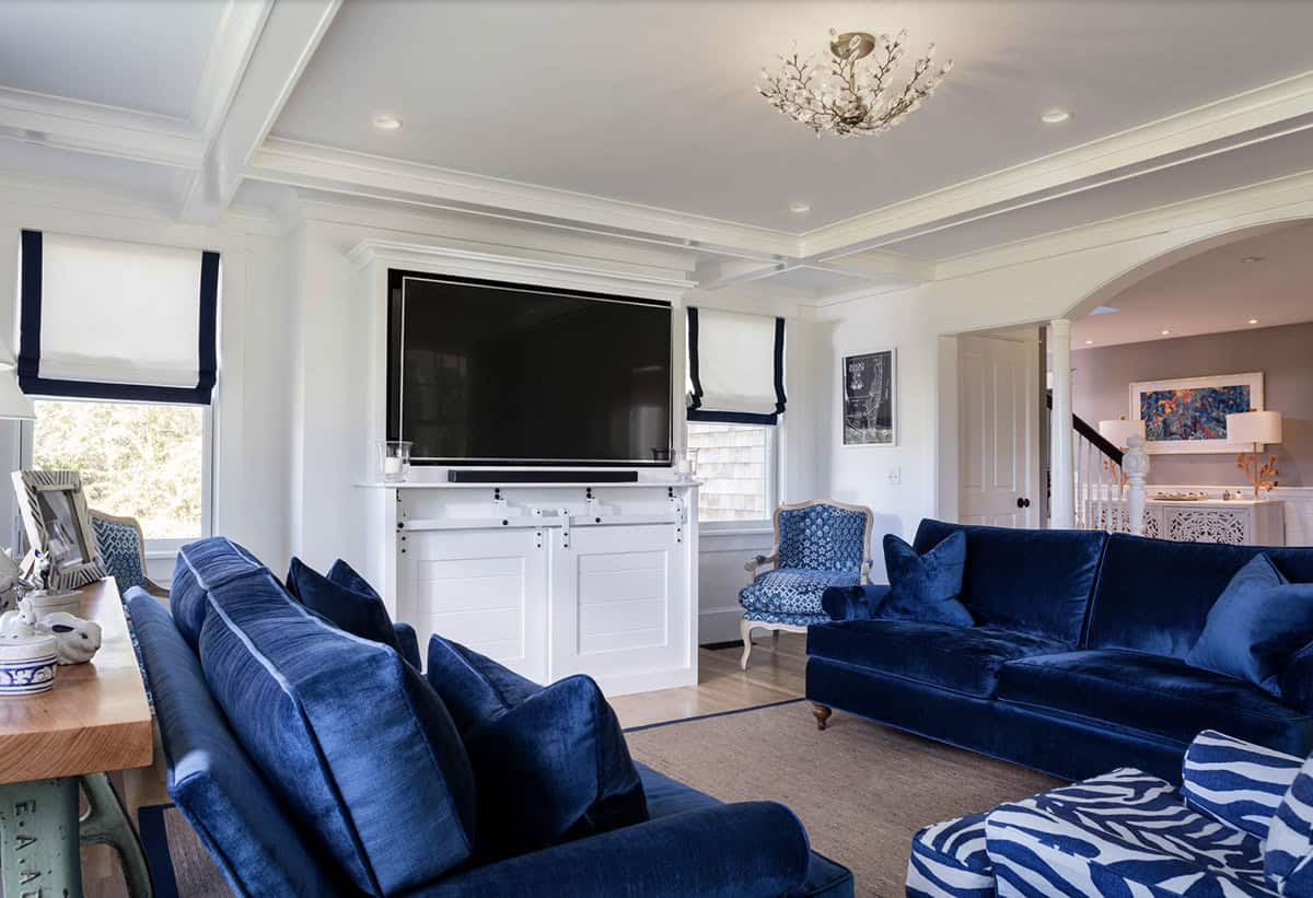 beach style living room