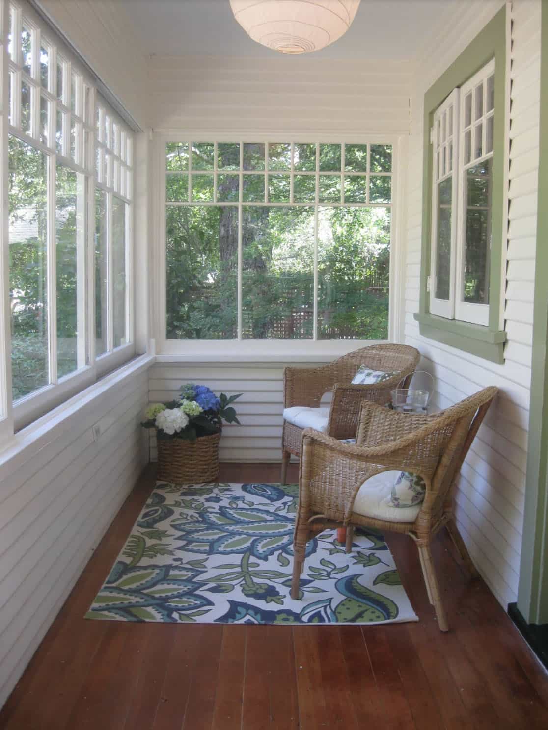 Beach Style Sunroom