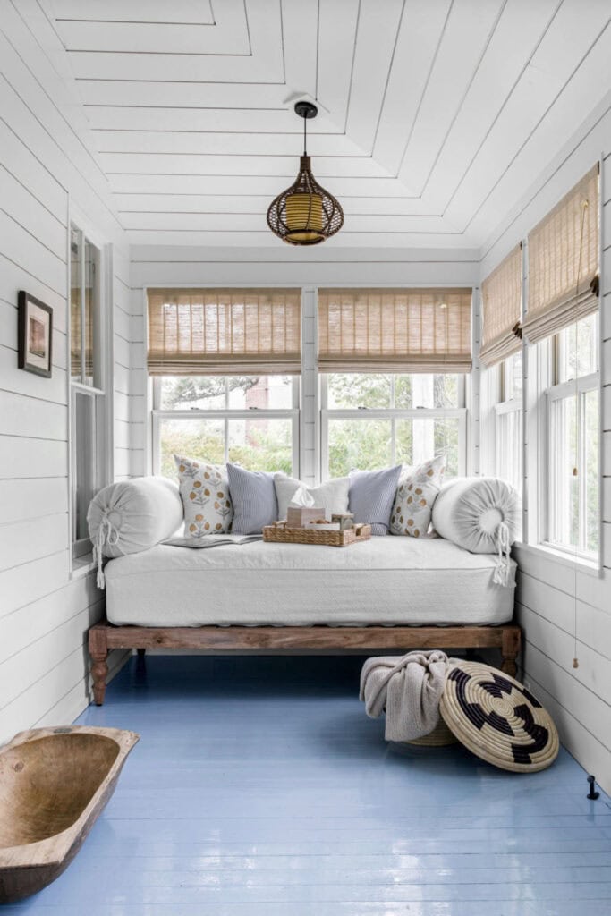 25 Beautiful Small Sunroom Decorating Ideas You’ll Love to Copy