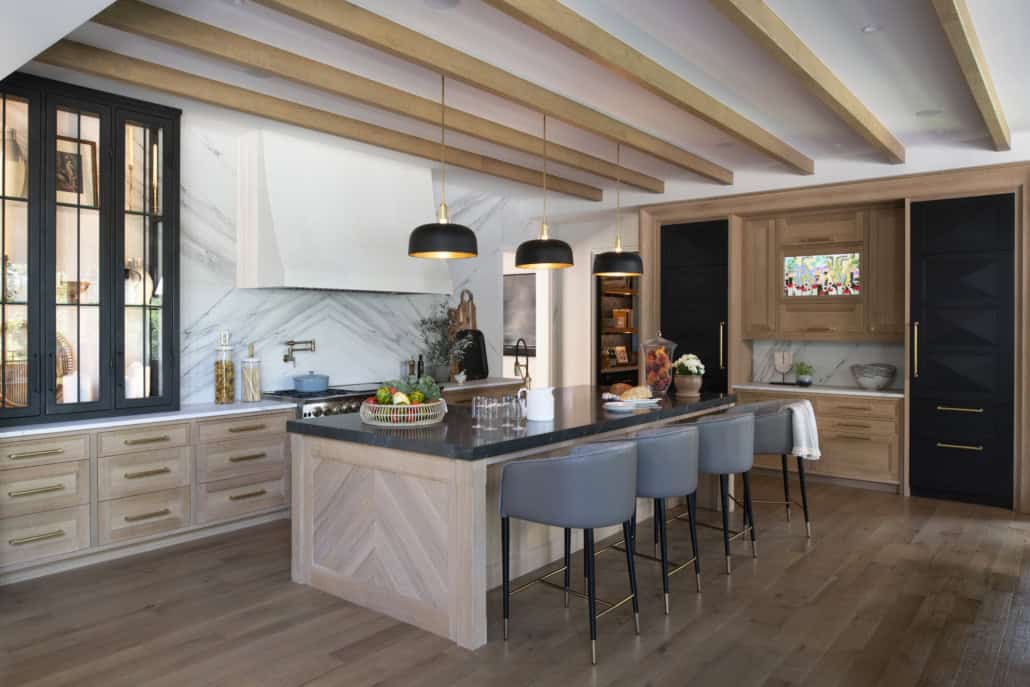 transitional style kitchen