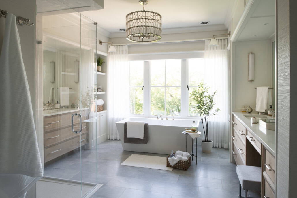 transitional style bathroom