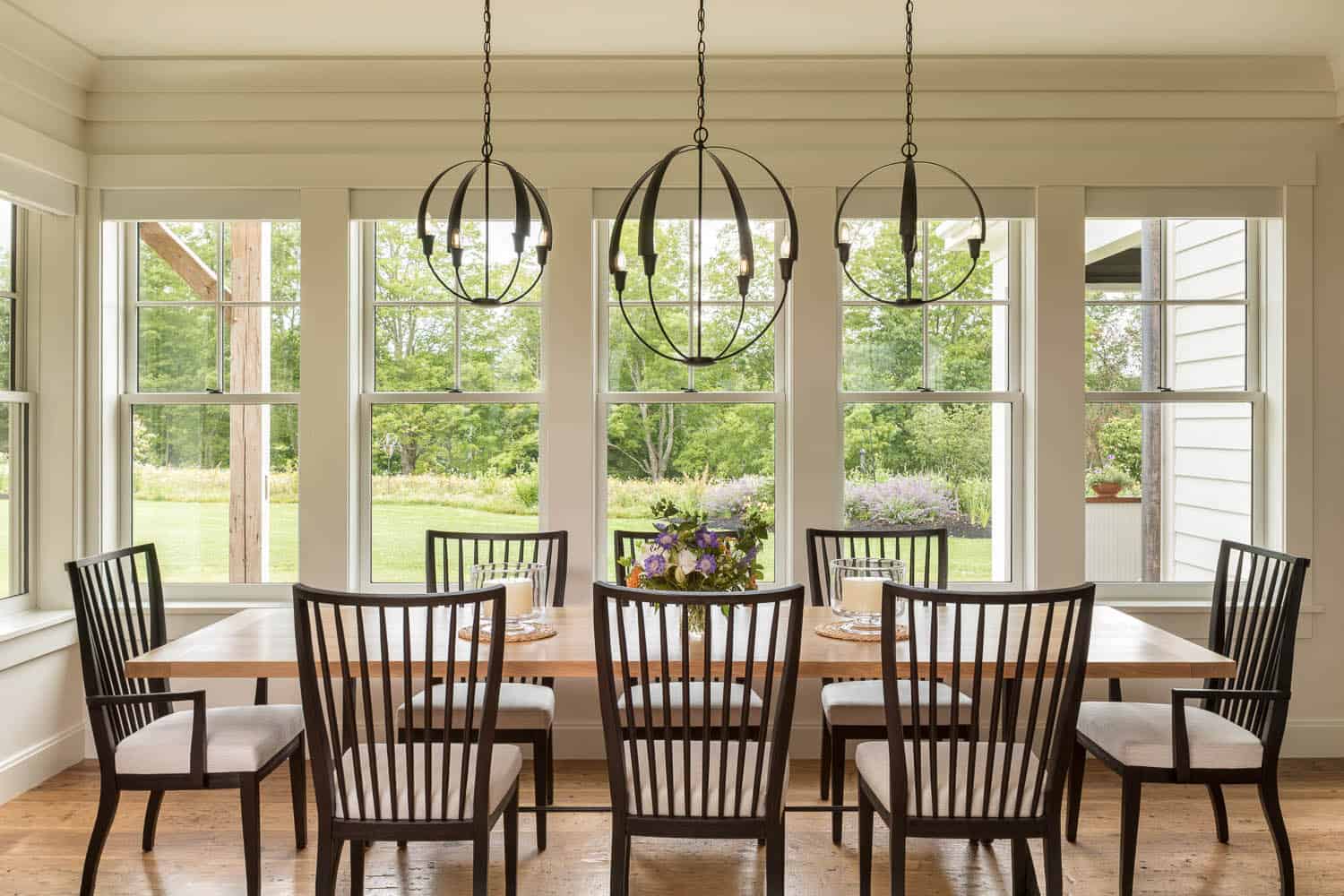 modern farmhouse dining room