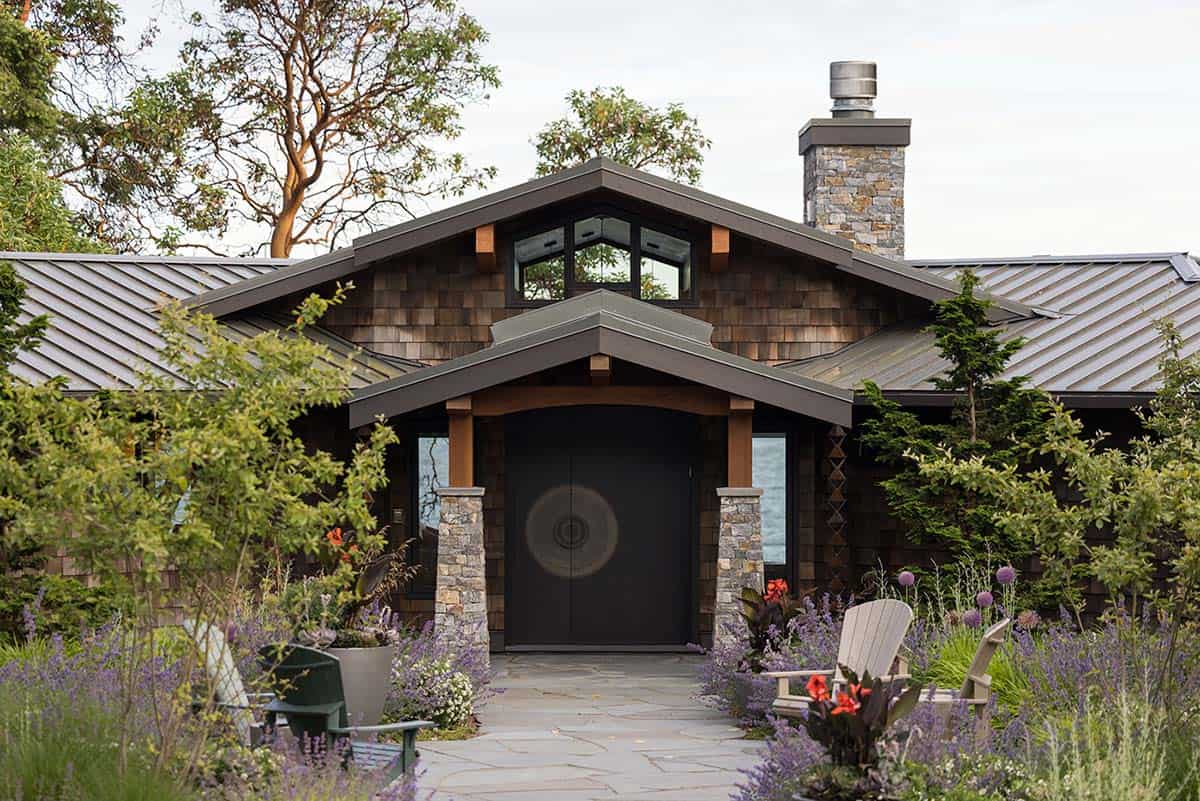 coastal modern home exterior