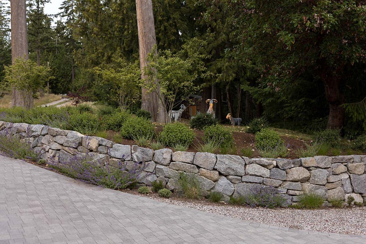 coastal modern home exterior landscape