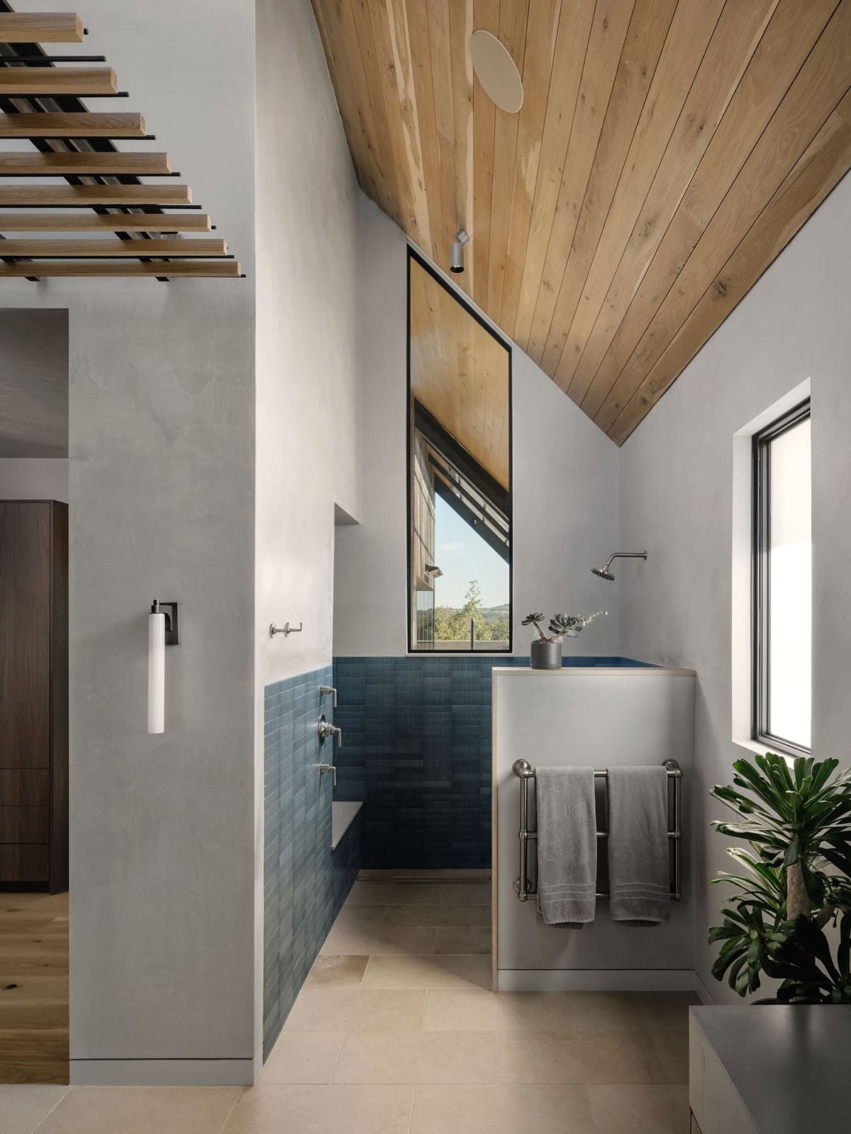 contemporary bathroom