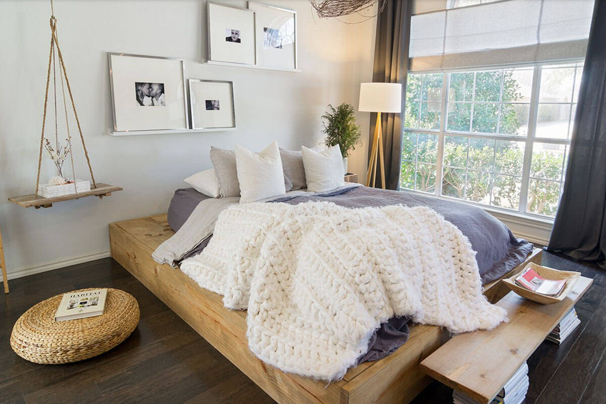scandinavian style bedroom 
