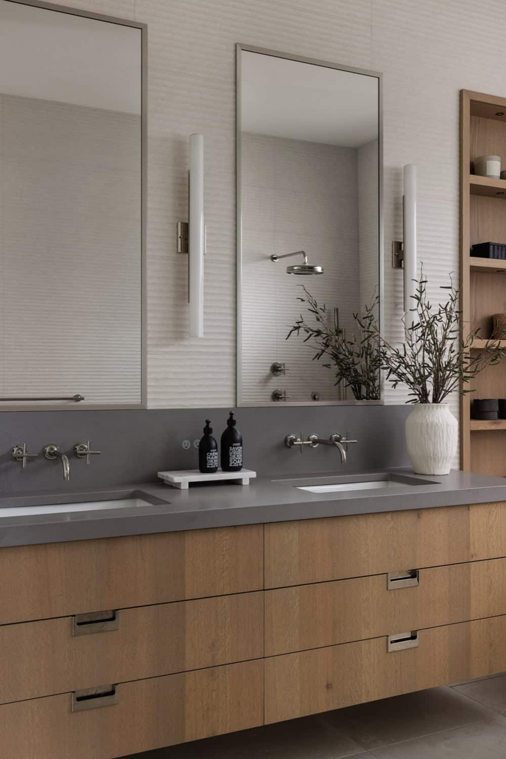 beach style bathroom vanity