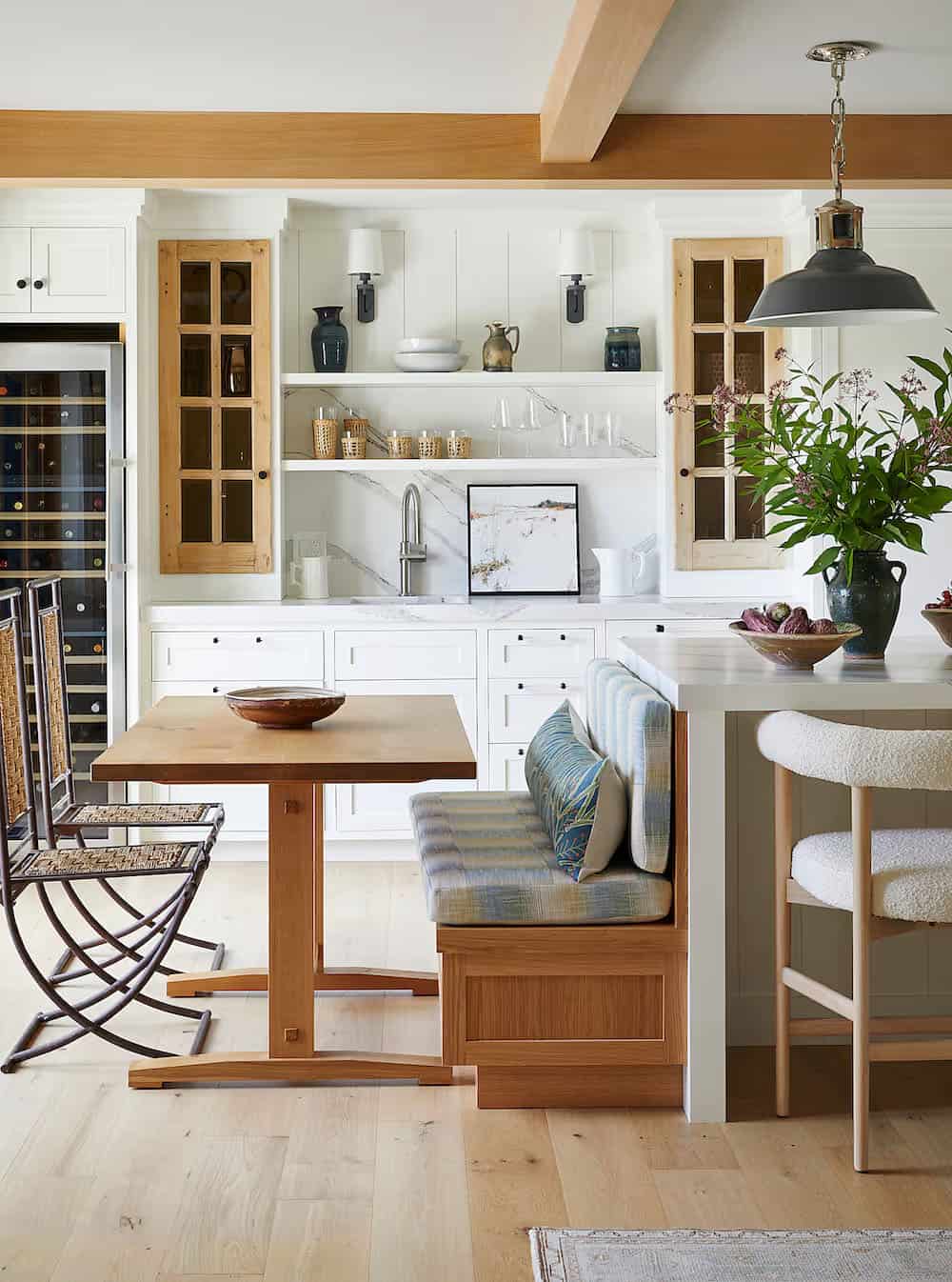 modern coastal style kitchen and breakfast nook