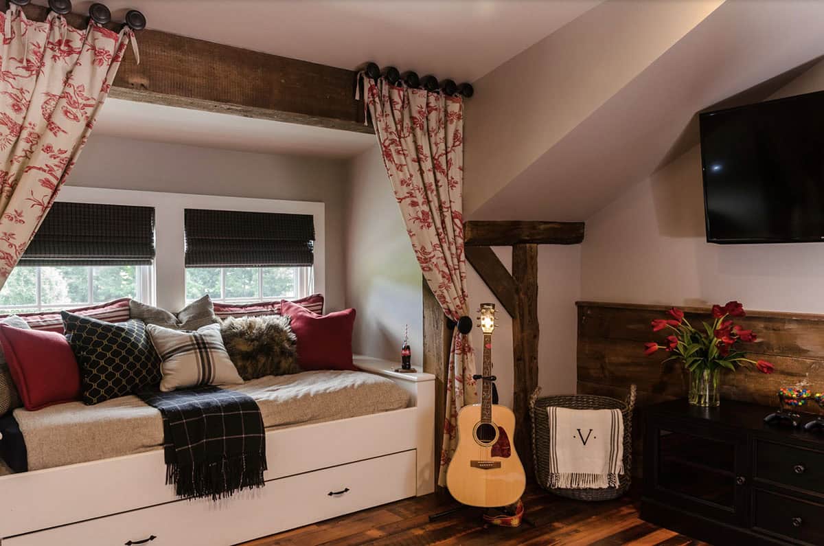 custom built-in window seat 