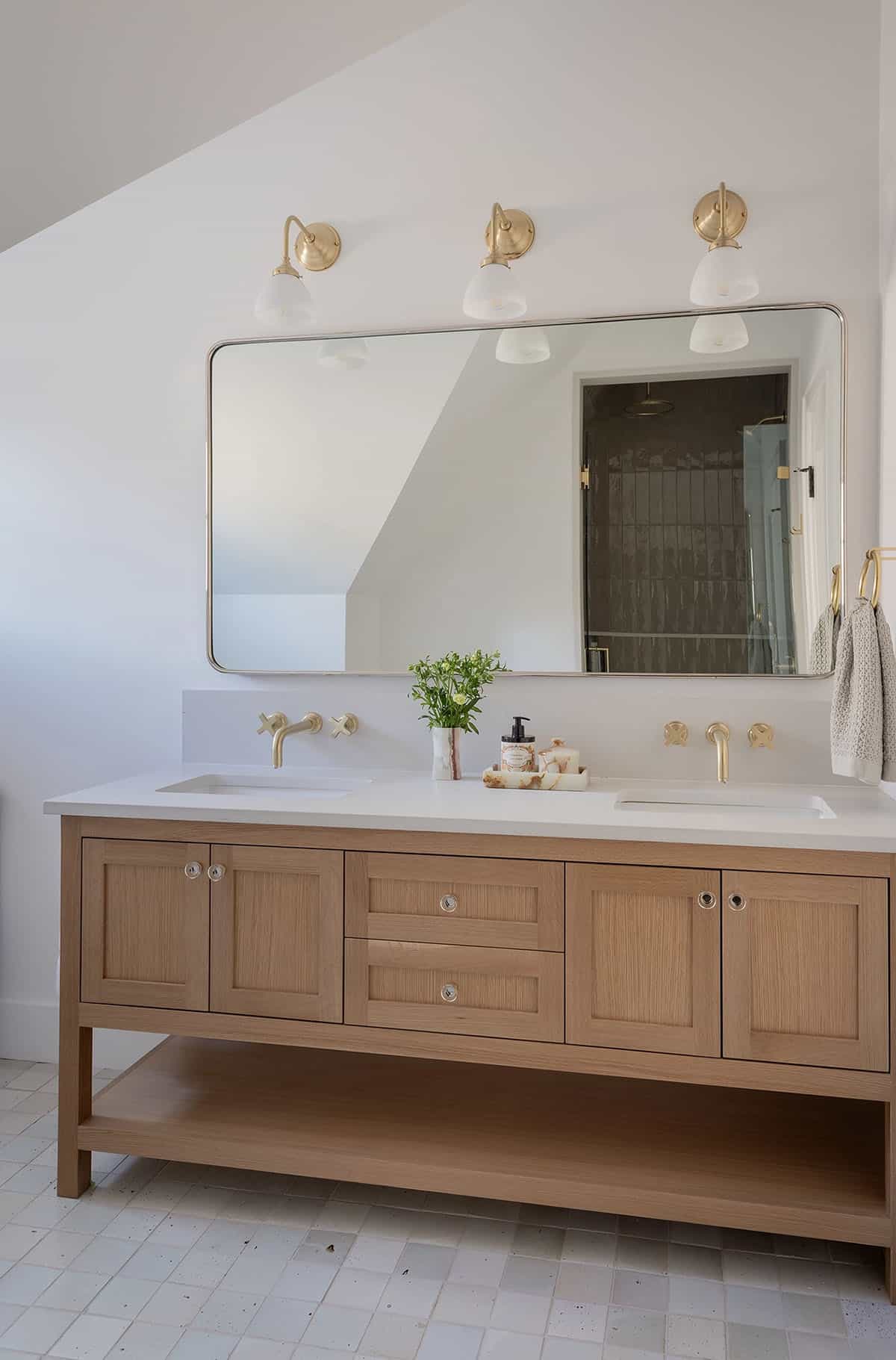 modern scandinavian style bathroom