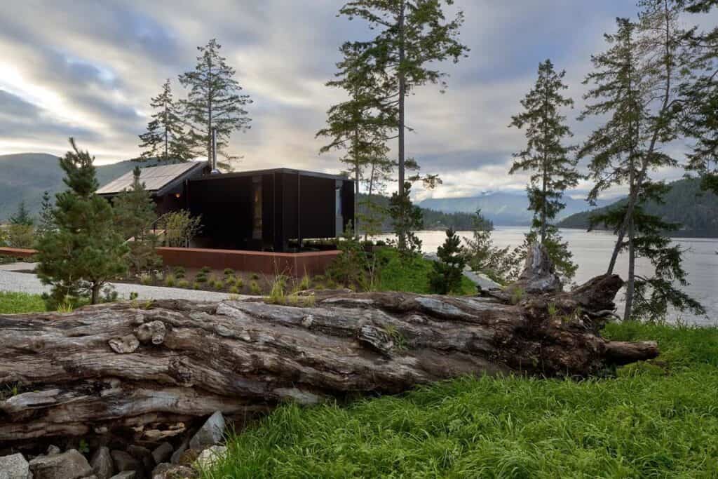Picture Idea: This Off Grid British Columbia Cabin Has Peaceful Views Over
