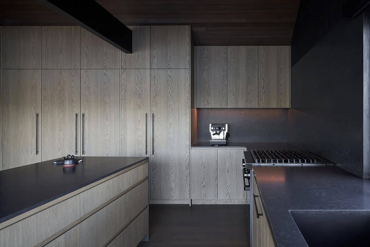 modern coastal kitchen