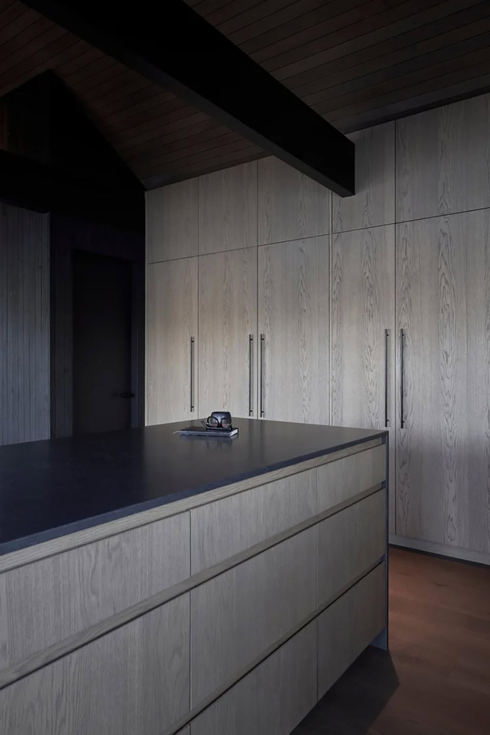 modern coastal kitchen