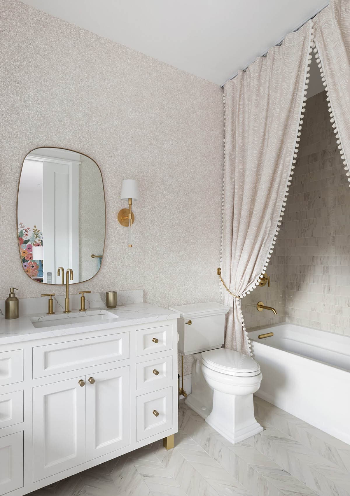 coastal style bathroom