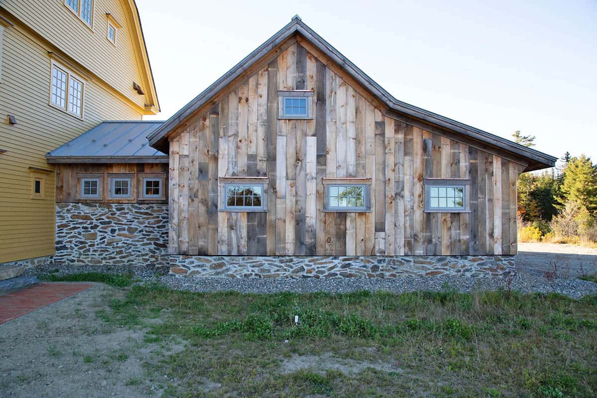 rustic colonial home exterior