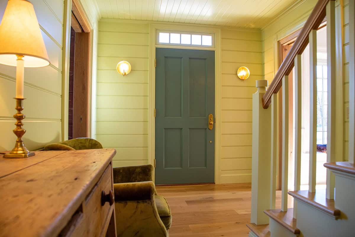 rustic colonial home entry