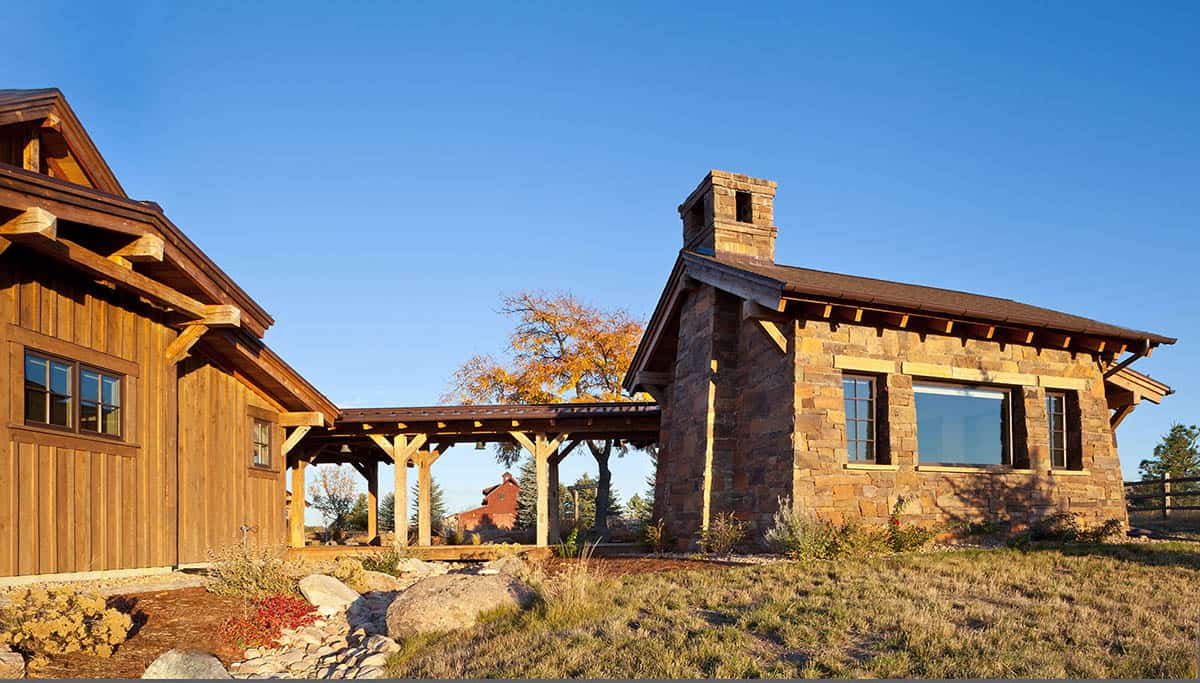 rustic ranch style home exterior
