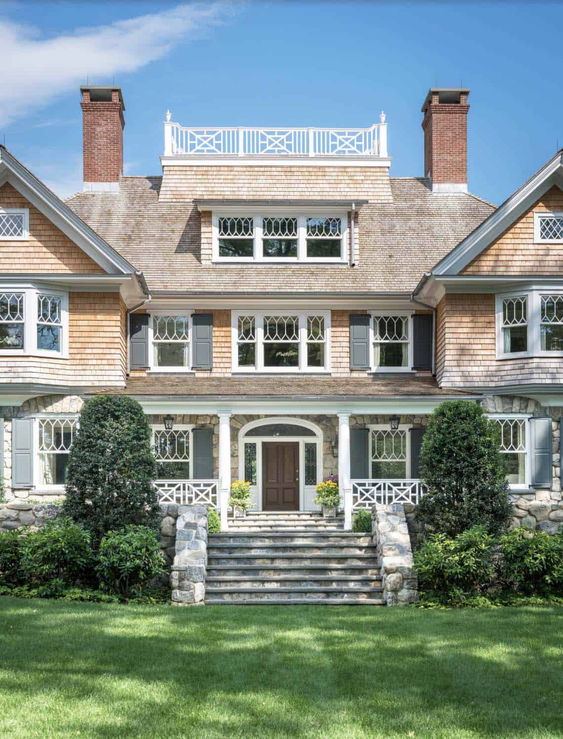 Beach Style Home Exterior