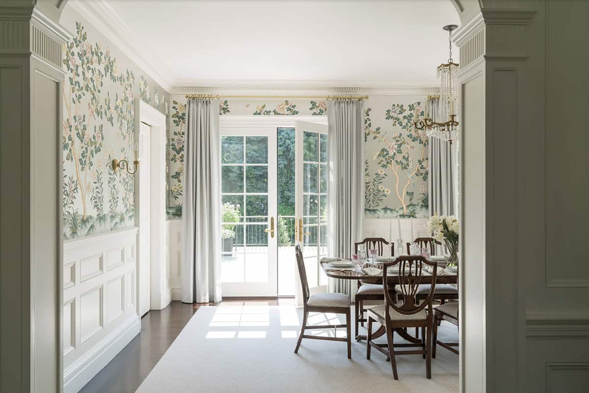 Traditional Dining Room