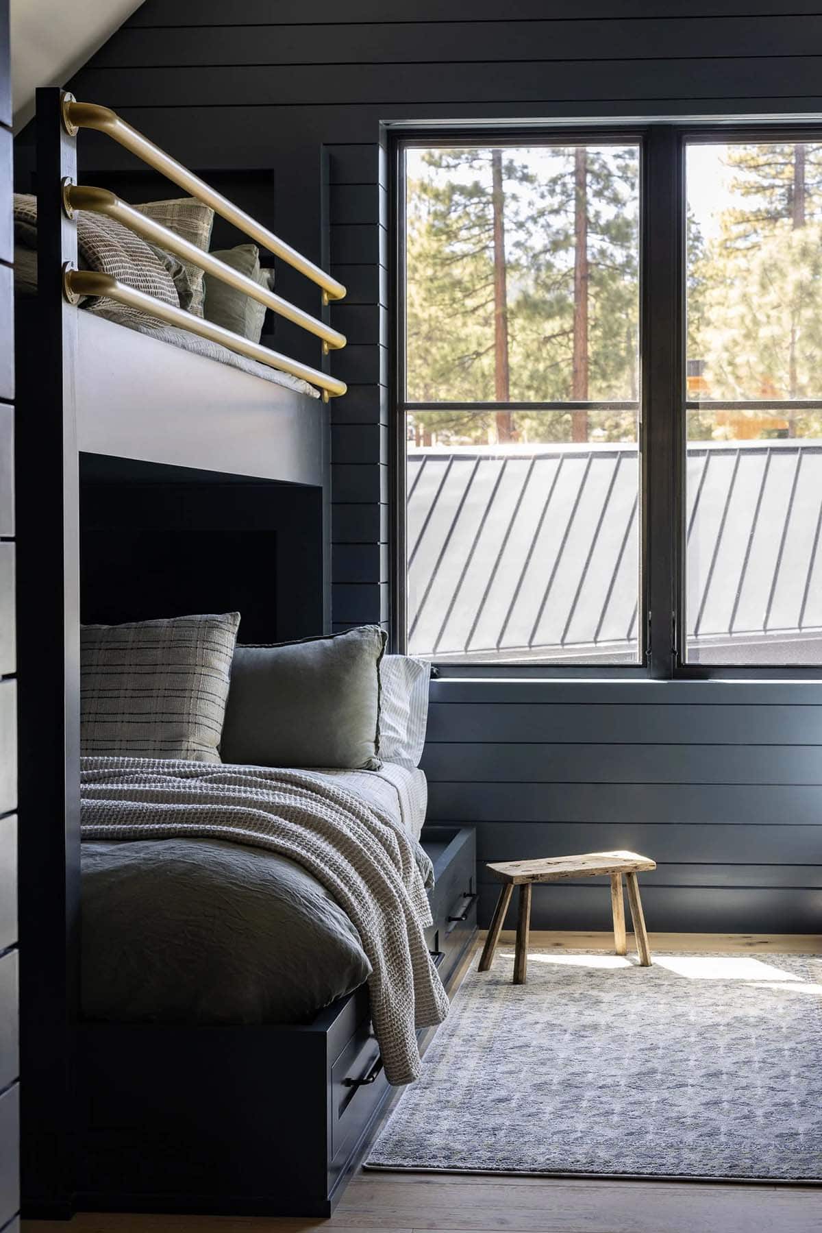 transitional kids bunk bedroom