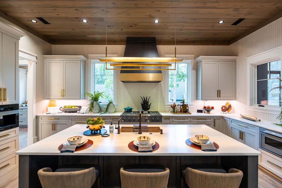 transitional style kitchen