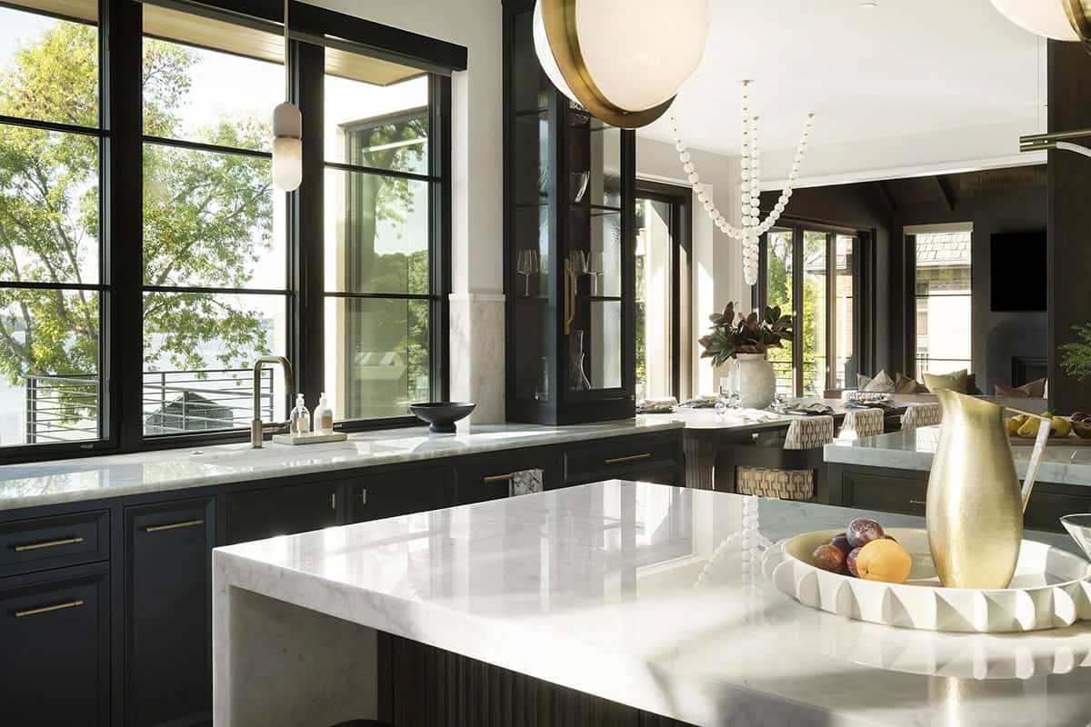 transitional style kitchen