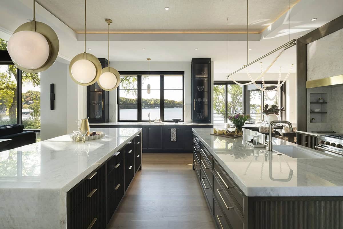 transitional style kitchen