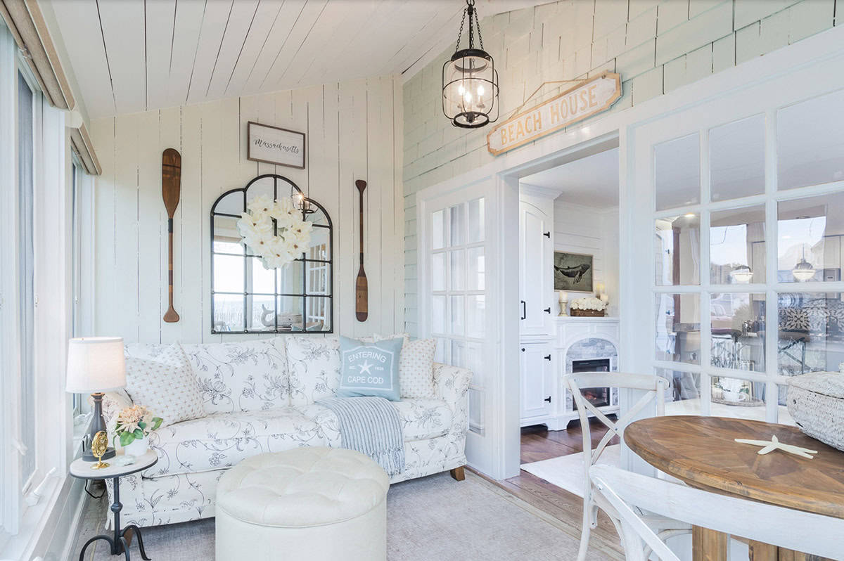Beach Style Sunroom