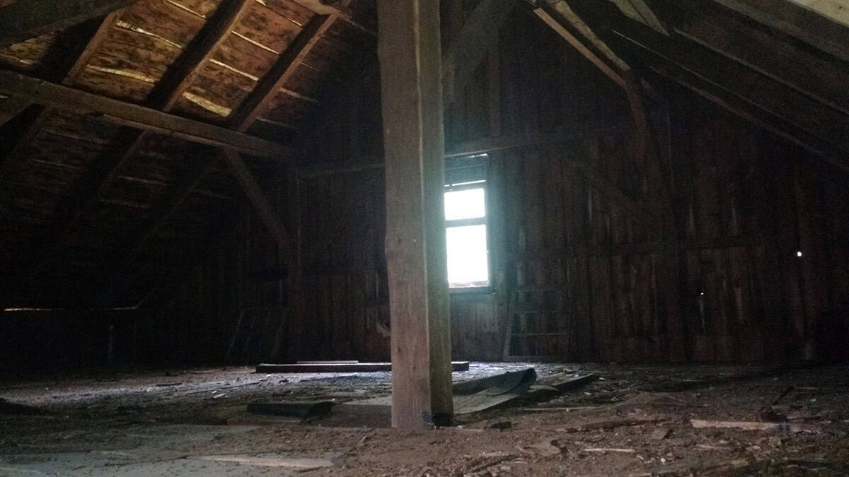 barn interior before the renovation